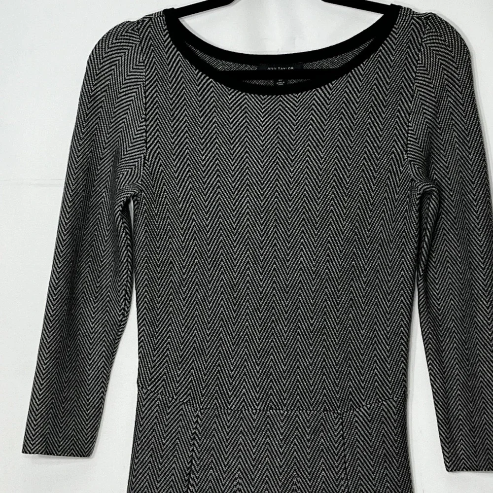 Ann‎ Taylor Petite Black White Herringbone Fit and Flare Sweater Dress XSP NWT